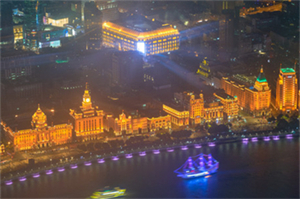 Diverse Experiences of Shanghai Hot Pot Culture